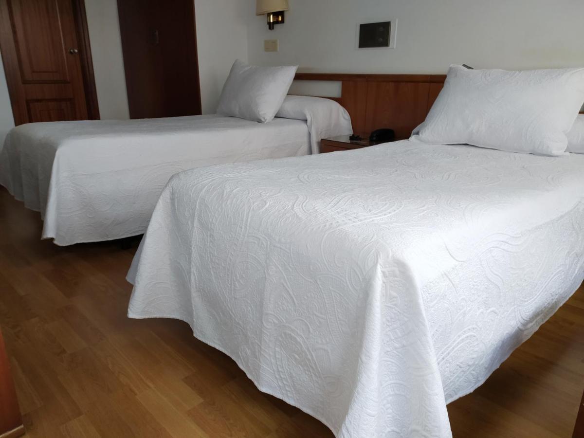 Hostal Palas La Coruña Esterno foto