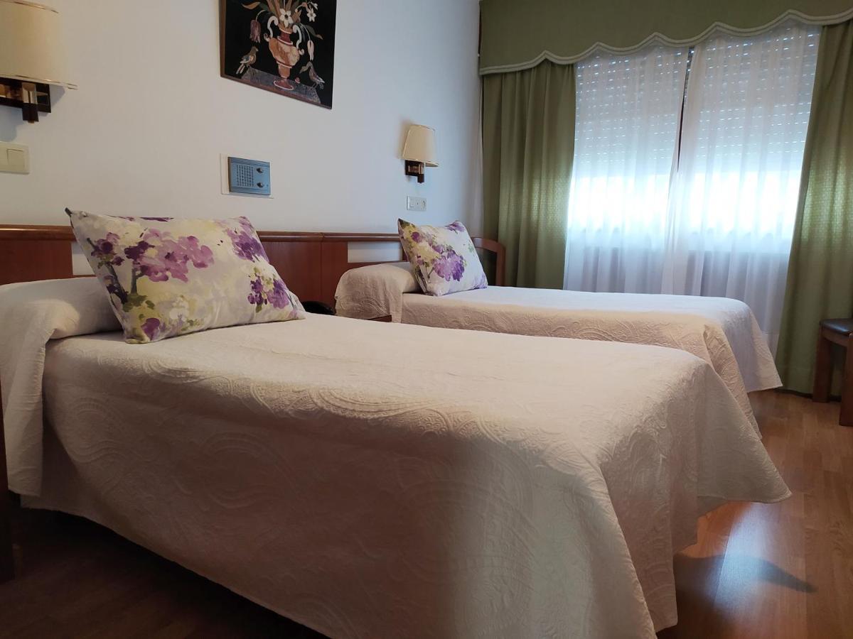 Hostal Palas La Coruña Esterno foto