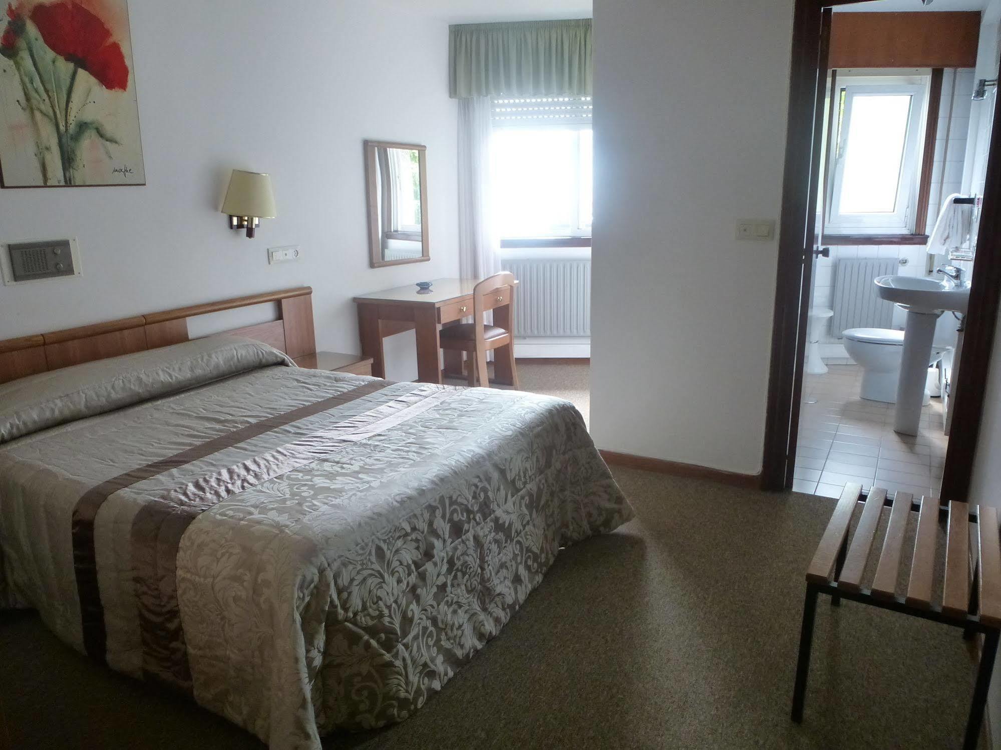 Hostal Palas La Coruña Esterno foto