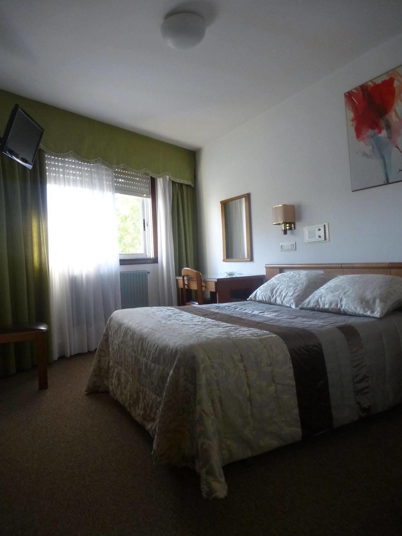 Hostal Palas La Coruña Esterno foto